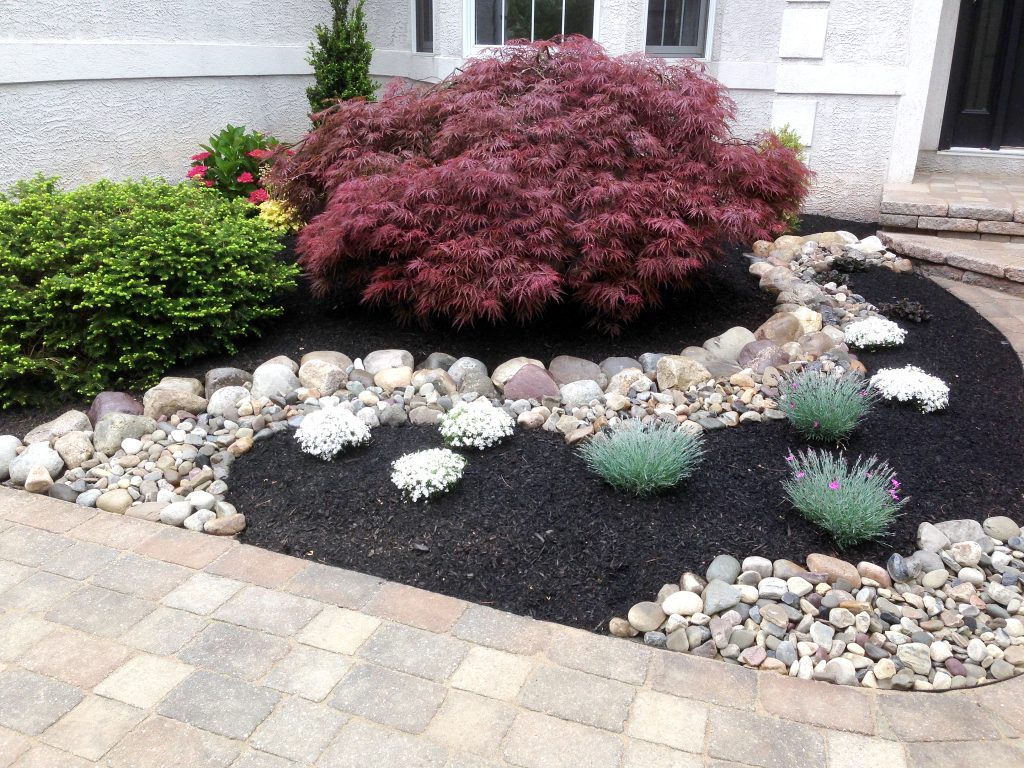Spring Cleanup & Mulching